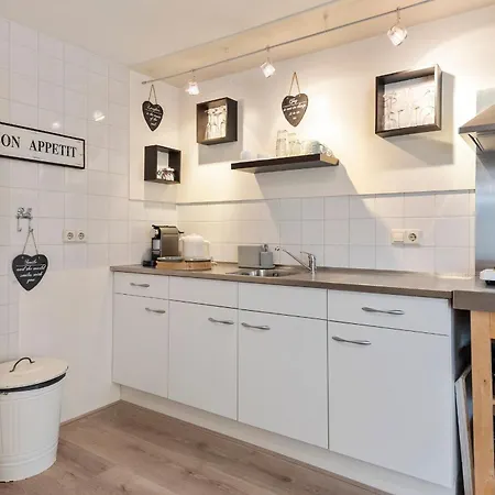 Historical Tiny Apartman *